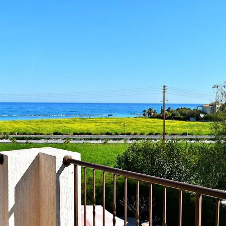 6 Latchi Beach Villas Полис