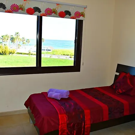 6 Latchi Beach Villas * Polis