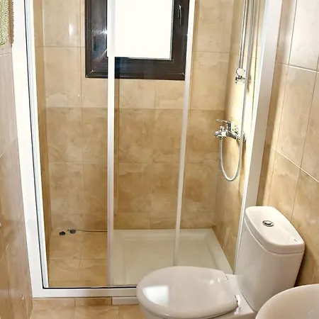 6 Latchi Beach Villas Вилла *