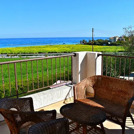 6 Latchi Beach Villas Полис
