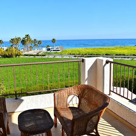 6 Latchi Beach Villas